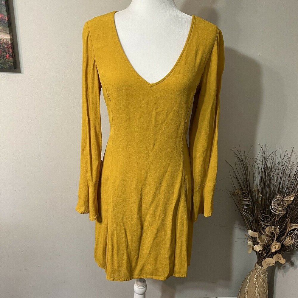 Old Navy Dress Sz 8 Bell Long Sleeve Mustard Fit & Flare Stretch V Neck Lined